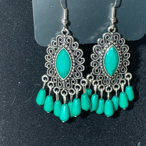 Paparazzi Green Private Villa Dangle Earrings - Picture 3 of 5